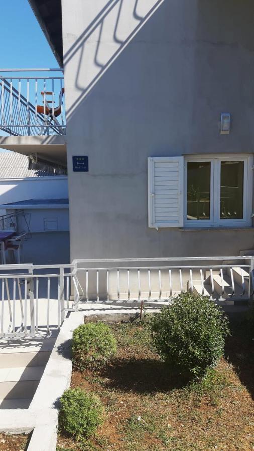 Apartman Lori Novi Vinodolski Exterior photo